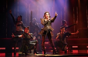 The Japanese language performance of SIX the Musical. Image: Vaudeville Theatre. London art guide.