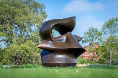Henry Moore, Large Spindle Piece, 1968. Photo: Ines Stuart Davidson.